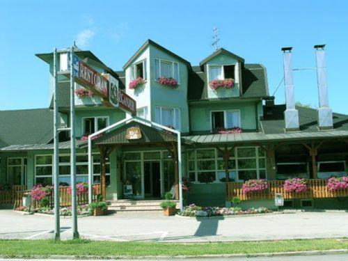 Motel Kod Bakija Karlovac Esterno foto